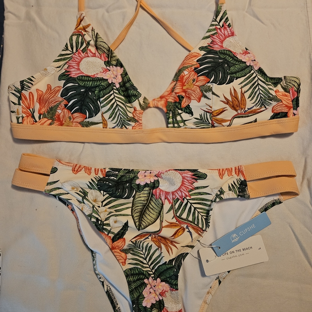 Two-piece bathing suit